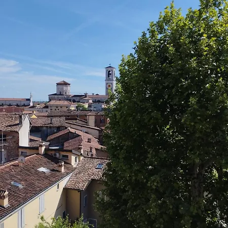 La Torre Next The Station Apartamento Chiari